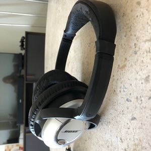 Bose QuietComfort 15 headphones